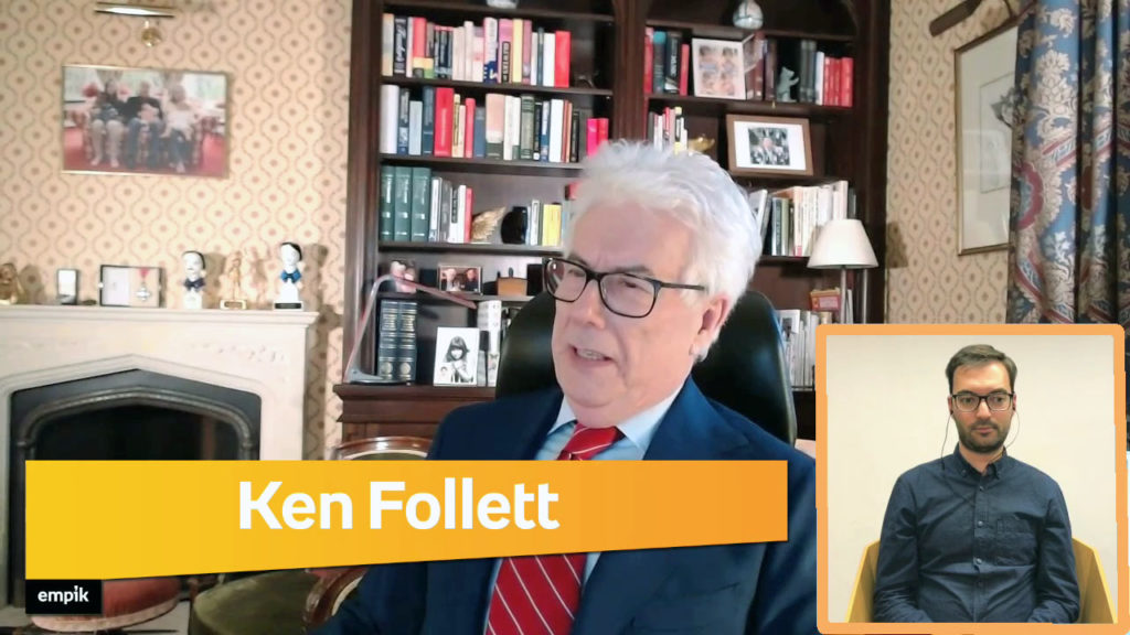 Ken Follett udziela wywiadu na żywo dzięki wideopołączeniu